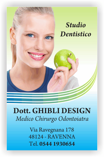 Ghibli Design - Biglietto verticale,  #2387 - fronte - dentista studio dentistico odontoiatra odontoiatrico ragazza sorriso mela denti bianchi sorridente bocca verde azzurro